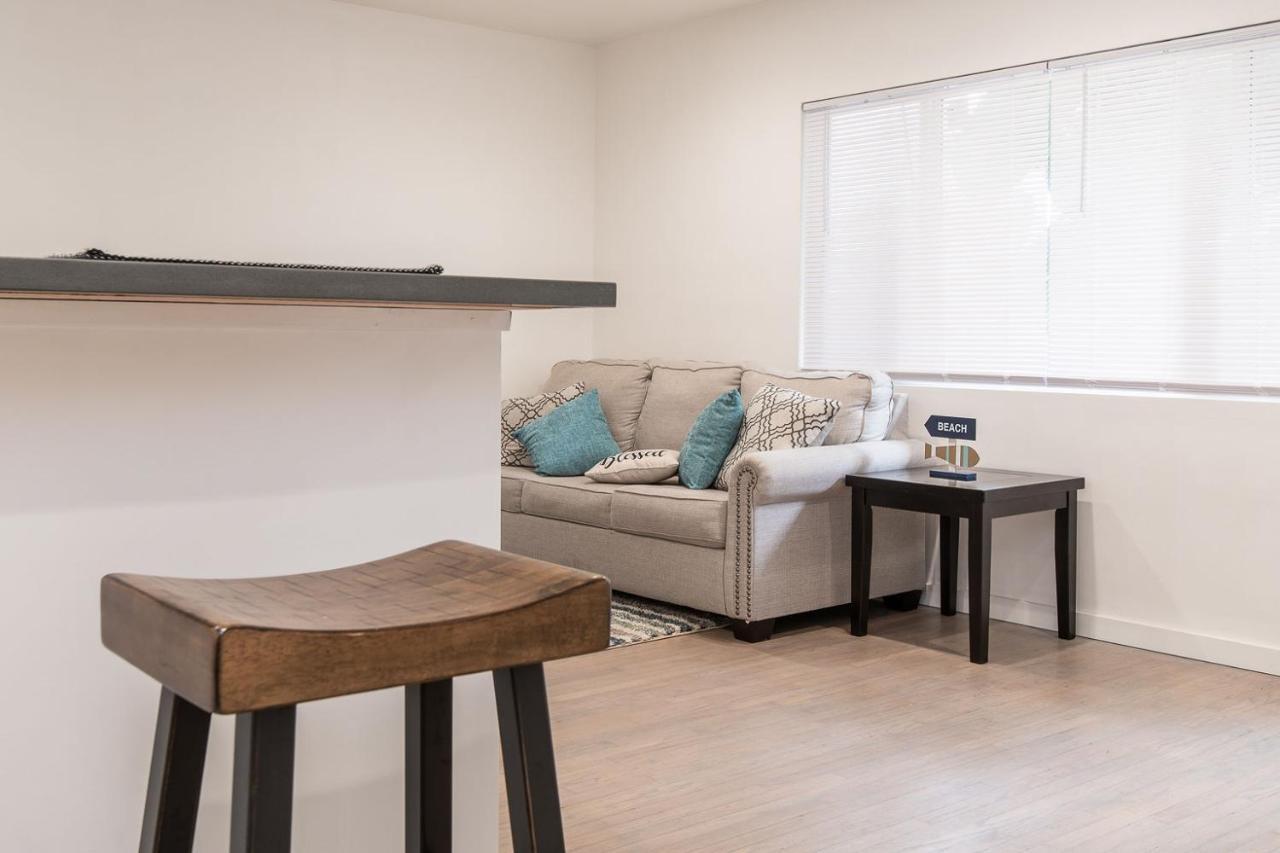 Cozy And Beachy! Apartment Long Beach Exterior photo