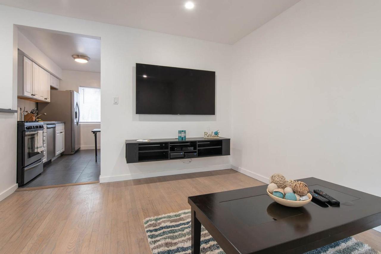 Cozy And Beachy! Apartment Long Beach Exterior photo